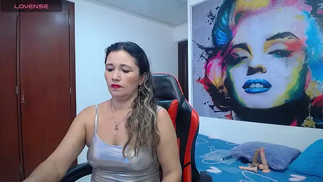 noelia milf19 online show from July 8, 5:50 pm