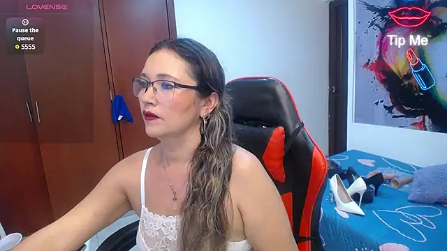 noelia milf19 online show from July 18, 11:30 pm