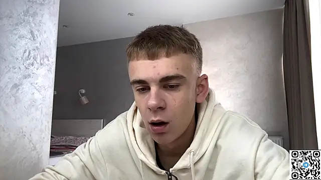 Snapshot of echowraith chatting on November 2, 8:06 am echowraith online show from November 2, 8:06 am