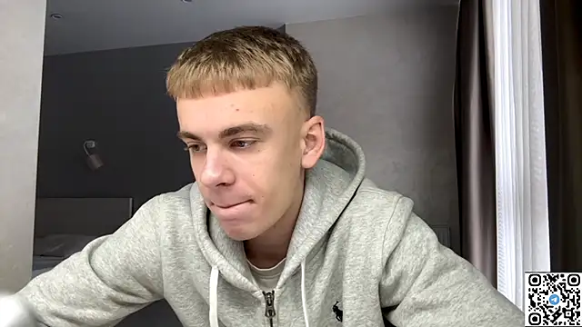 Snapshot of echowraith chatting on November 25, 7:52 am echowraith online show from November 25, 7:52 am