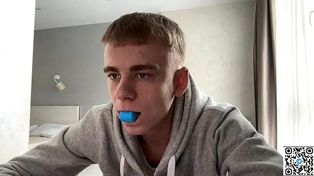 Snapshot of echowraith chatting on November 27, 11:45 am echowraith online show from November 27, 11:45 am