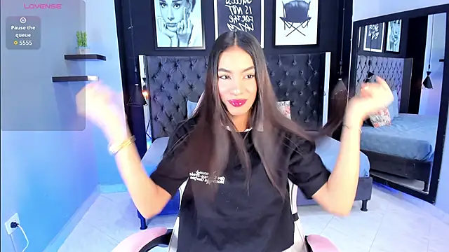 Snapshot of kitty_collins_ chatting on October 5, 10:46 am kitty collins online show from October 5, 10:46 am