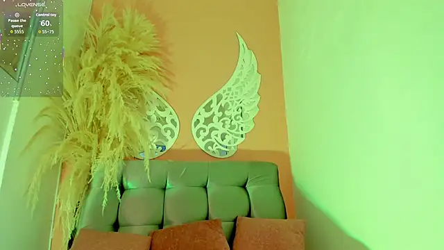 Snapshot of ThiccyLexxy chatting on December 4, 12:03 pm ThiccyLexxy online show from December 4, 12:03 pm