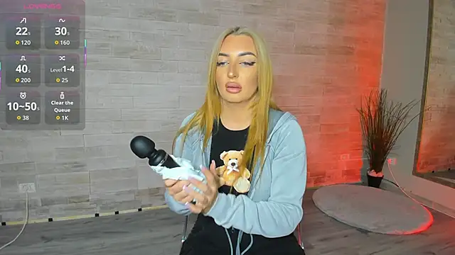 Snapshot of Lexi_Blazee chatting on September 26, 4:49 am Lexi Blazee online show from September 26, 4:49 am