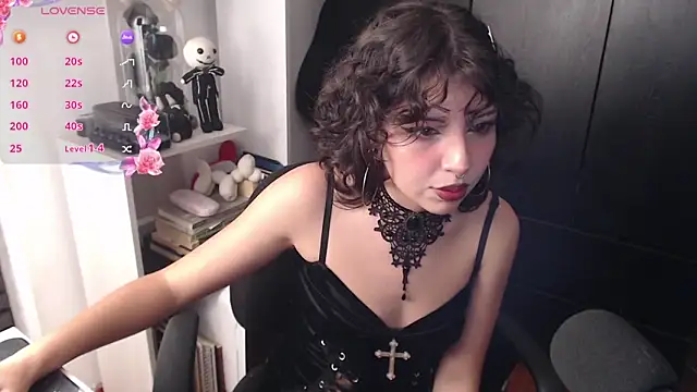 BiiHoney online show from June 18, 3:40 am