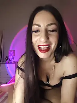 Snapshot of Markela__ chatting on April 18, 11:49 pm Markela online show from April 18, 11:49 pm
