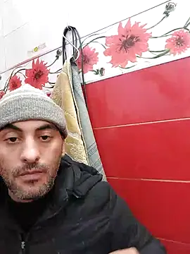 Snapshot of Mahdidido45 chatting on January 9, 9:45 am Mahdidido45 online show from January 9, 9:45 am