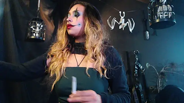 Snapshot of SabaTheCourtesan chatting on October 22, 6:35 am SabaTheCourtesan online show from October 22, 6:35 am