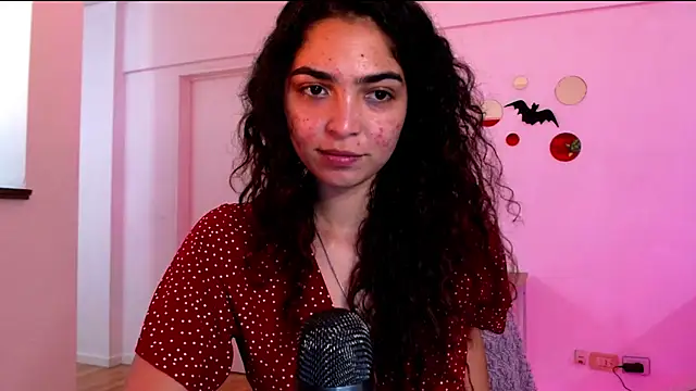 Snapshot of Ariagal chatting on October 16, 10:44 pm Ariagal online show from October 16, 10:44 pm