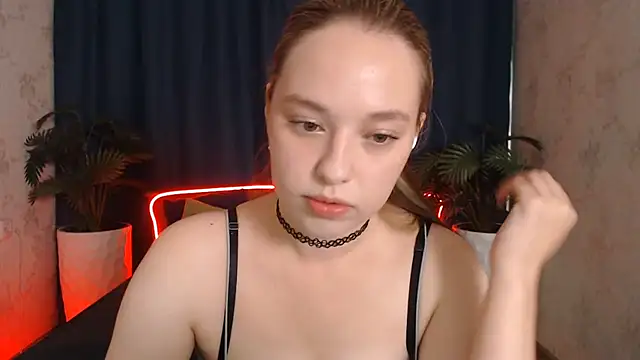 Snapshot of PureLedy chatting on July 28, 12:51 am PureLedy online show from July 28, 12:51 am