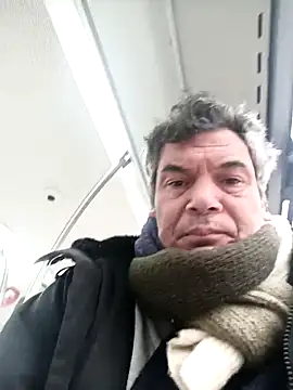 twitshe online show from February 1, 1:53 pm