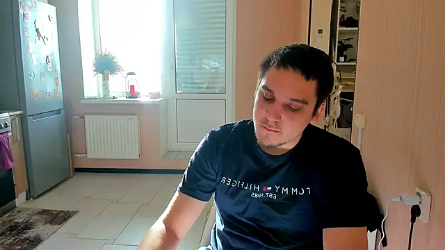 Snapshot of Bear_Beer130 chatting on February 24, 8:45 am Bear Beer130 online show from February 24, 8:45 am