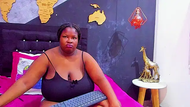 Snapshot of Maiam__Rossi chatting on November 21, 11:53 am Maiam Rossi online show from November 21, 11:53 am