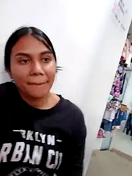 Snapshot of burbuja02 chatting on October 15, 7:25 pm burbuja02 online show from October 15, 7:25 pm