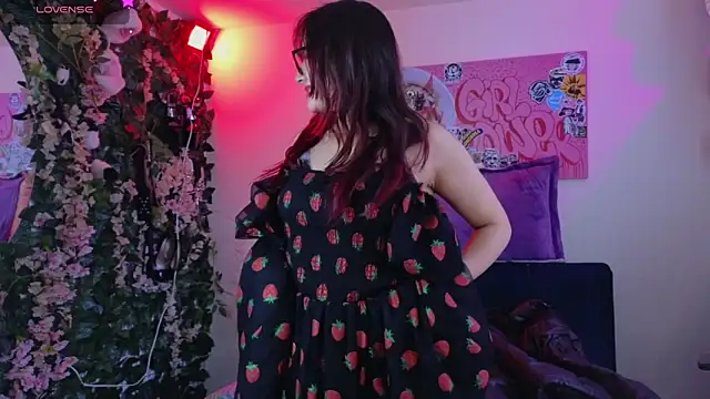 MiaVelvetDoll online show from February 26, 2:38 pm