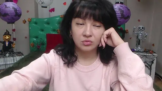 SelenaFly online show from October 28, 6:17 am