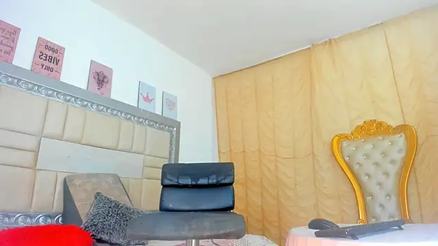 EbonyWildYou online show from September 9, 4:06 pm