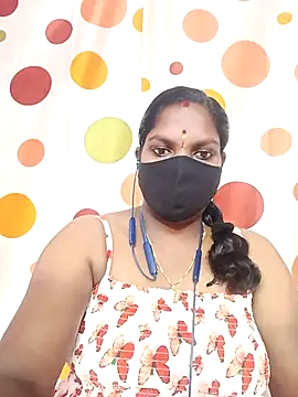 Snapshot of Tamil_Abinaya chatting on November 10, 5:23 pm Tamil Abinaya online show from November 10, 5:23 pm