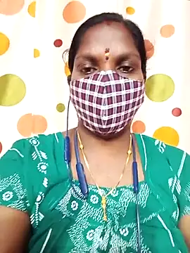 Snapshot of Tamil_Abinaya chatting on May 13, 5:21 pm Tamil Abinaya online show from May 13, 5:21 pm