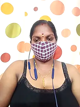 Snapshot of Tamil_Abinaya chatting on May 15, 4:58 pm Tamil Abinaya online show from May 15, 4:58 pm