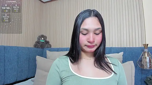 angel ponce online show from February 13, 7:10 pm