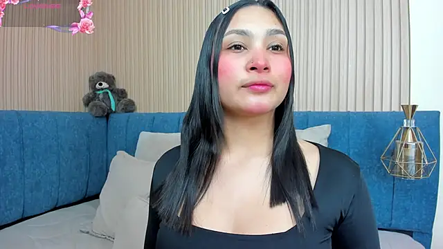 Snapshot of angel_ponce chatting on June 2, 7:05 pm angel ponce online show from June 2, 7:05 pm