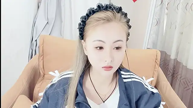 Snapshot of AUTUMN_1 chatting on March 28, 5:07 am AUTUMN 1 online show from March 28, 5:07 am