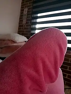 Snapshot of Ternura_Prohibida chatting on November 25, 11:43 am Ternura Prohibida online show from November 25, 11:43 am