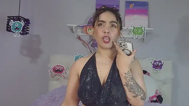 Snapshot of _Aiitanaa_ chatting on October 28, 5:11 am  Aiitanaa  online show from October 28, 5:11 am