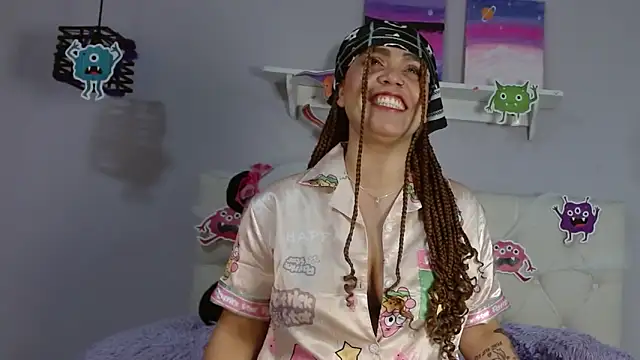 Snapshot of _Aiitanaa_ chatting on October 30, 5:20 am  Aiitanaa  online show from October 30, 5:20 am