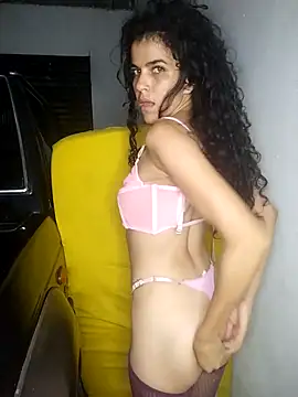 Snapshot of lucerocutte chatting on October 10, 2:54 am lucerocutte online show from October 10, 2:54 am