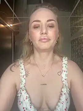 LiluMoon   online show from May 10, 12:54 pm