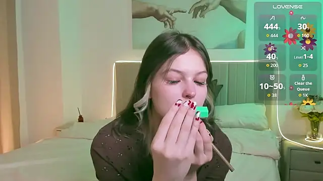 Lisa Blossom online show from October 17, 6:05 am