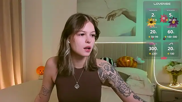 Lisa Blossom online show from November 10, 6:01 am