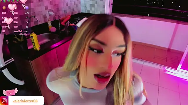 Snapshot of SEXYTSLATINA chatting on November 28, 12:13 am SEXYTSLATINA online show from November 28, 12:13 am