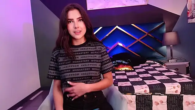 Snapshot of Coralgh_ chatting on January 10, 8:10 pm Coralgh online show from January 10, 8:10 pm