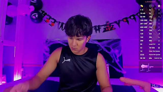 Leo Savage  online show from October 22, 3:40 am