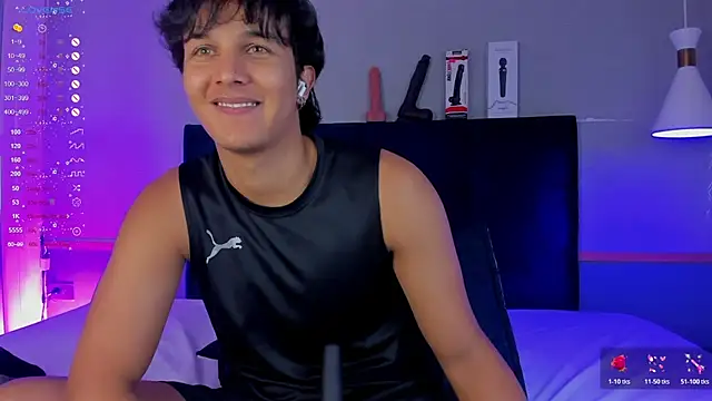 Leo Savage  online show from November 18, 3:45 am