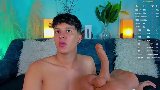 Leo Savage  online show from February 17, 3:36 am