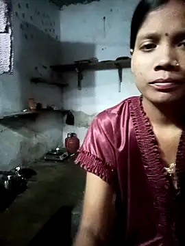 Snapshot of SEXY-MAHI4 chatting on September 29, 6:40 am SEXY-MAHI4 online show from September 29, 6:40 am