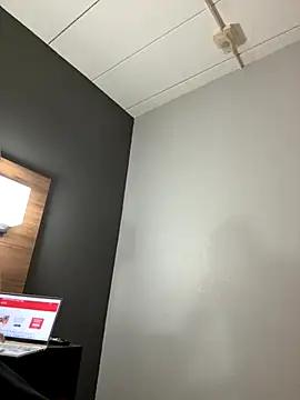 Snapshot of Throatgoat2026 chatting on November 3, 8:21 pm Throatgoat2026 online show from November 3, 8:21 pm