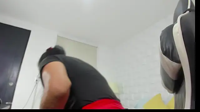 yulitza1025 online show from February 27, 11:54 am