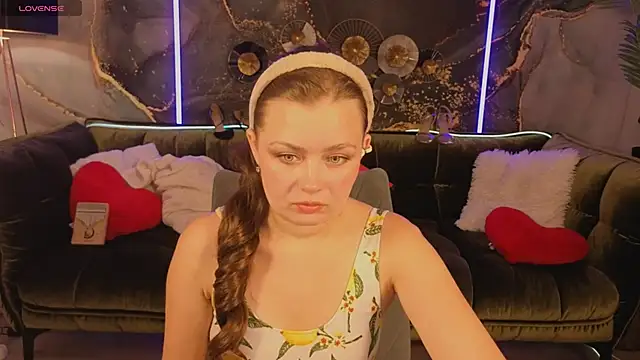 Snapshot of RedDoll_ chatting on September 12, 7:36 pm RedDoll online show from September 12, 7:36 pm