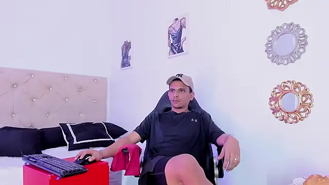  Tarekk  online show from September 11, 5:13 pm