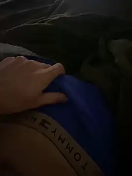 Snapshot of Eogerareeh chatting on December 16, 8:41 am Eogerareeh online show from December 16, 8:41 am