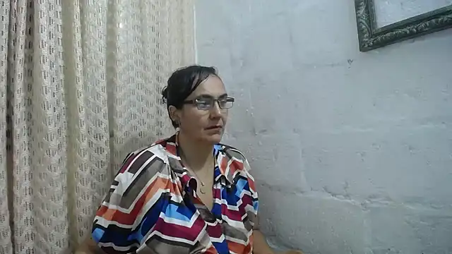 gabbyparker  online show from February 20, 9:43 am