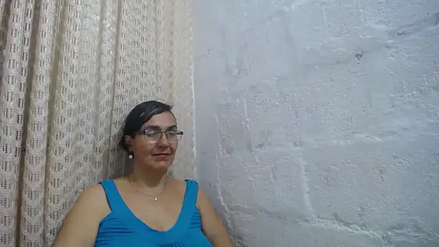 gabbyparker  online show from May 1, 10:53 am