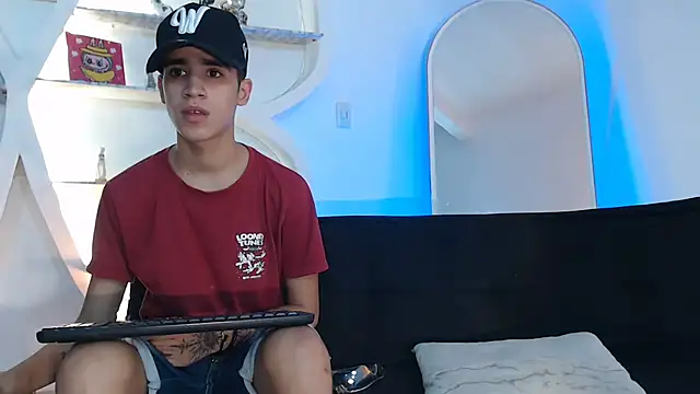 THREE GUYS HOT online show from September 12, 7:58 pm