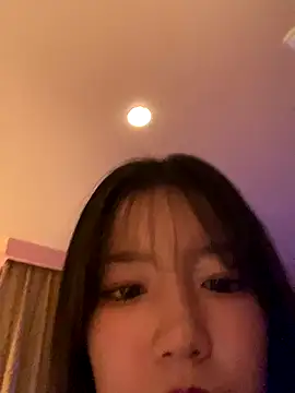 Snapshot of happy_hino chatting on December 18, 9:59 am happy hino online show from December 18, 9:59 am