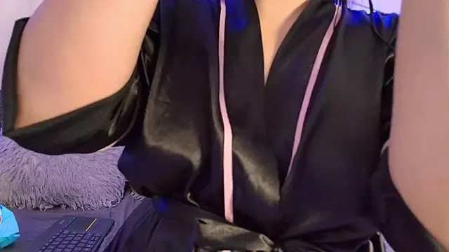 LilyRousee online show from June 7, 3:10 am